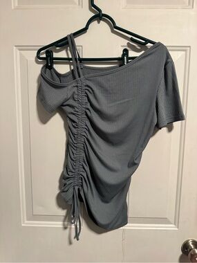 Ribbed One-Shoulder Ruched Top in Grey